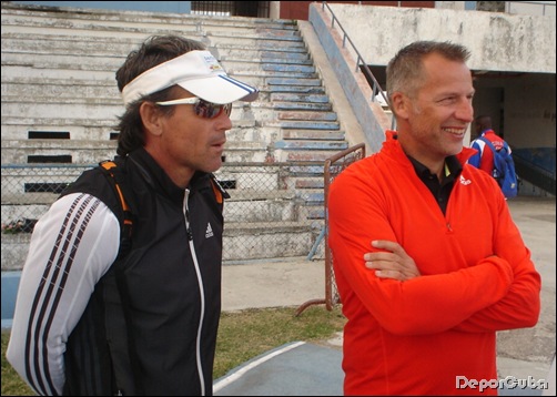 Gabino y Vince de Lange (entrenador de Eelco Sintnicolas)
