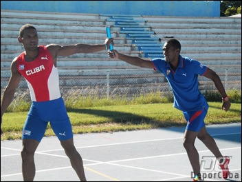 Chacon y Acea_Relevo Cuba_Atletismo_Deporcuba