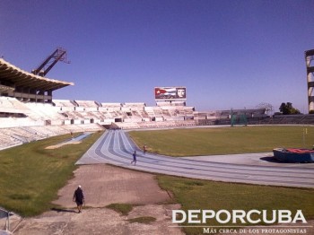 Estadio Panamericano centro de entrenamientos del equipo nacional de atletismo